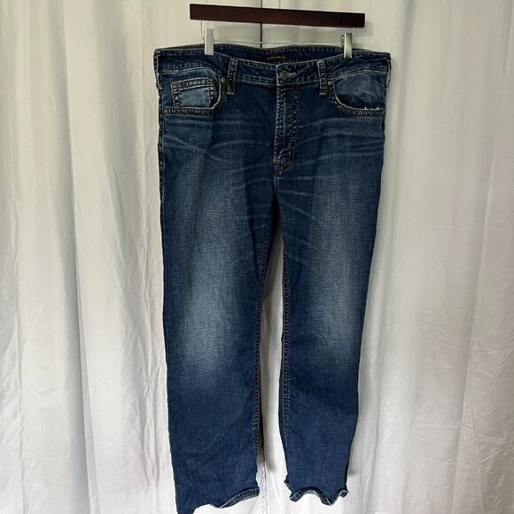 Silver Jean's Men's dark blue wash Craig Bootleg relaxed Blue Jeans 38 x 34 EUC - Picture 2 of 8
